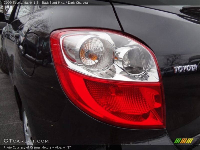 Black Sand Mica / Dark Charcoal 2009 Toyota Matrix 1.8