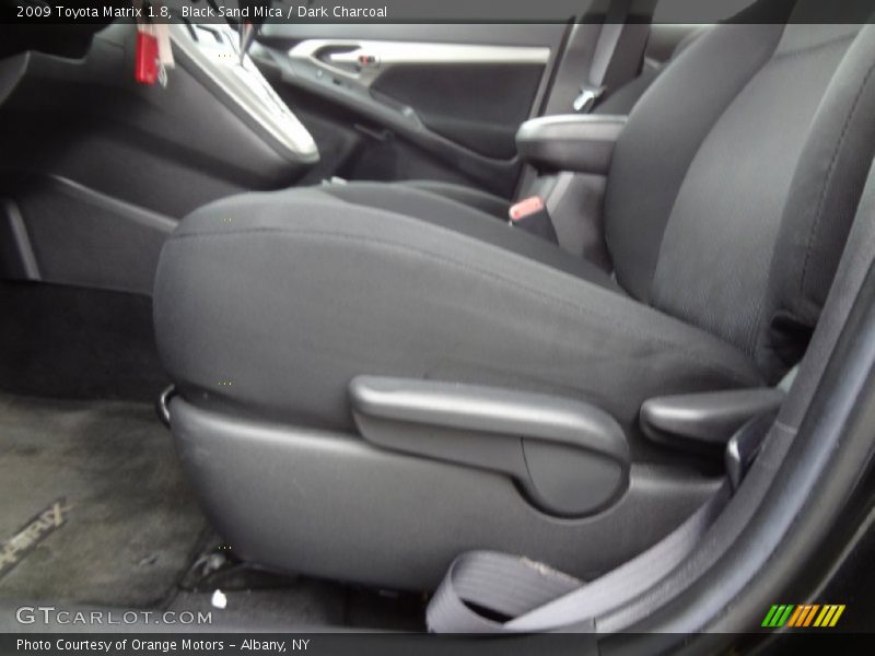Black Sand Mica / Dark Charcoal 2009 Toyota Matrix 1.8