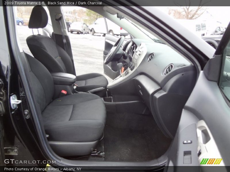 Black Sand Mica / Dark Charcoal 2009 Toyota Matrix 1.8