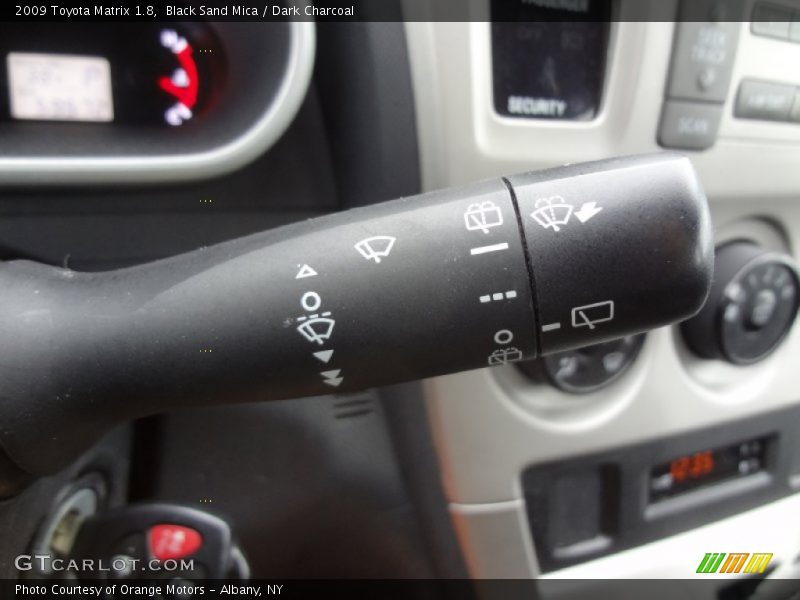 Black Sand Mica / Dark Charcoal 2009 Toyota Matrix 1.8