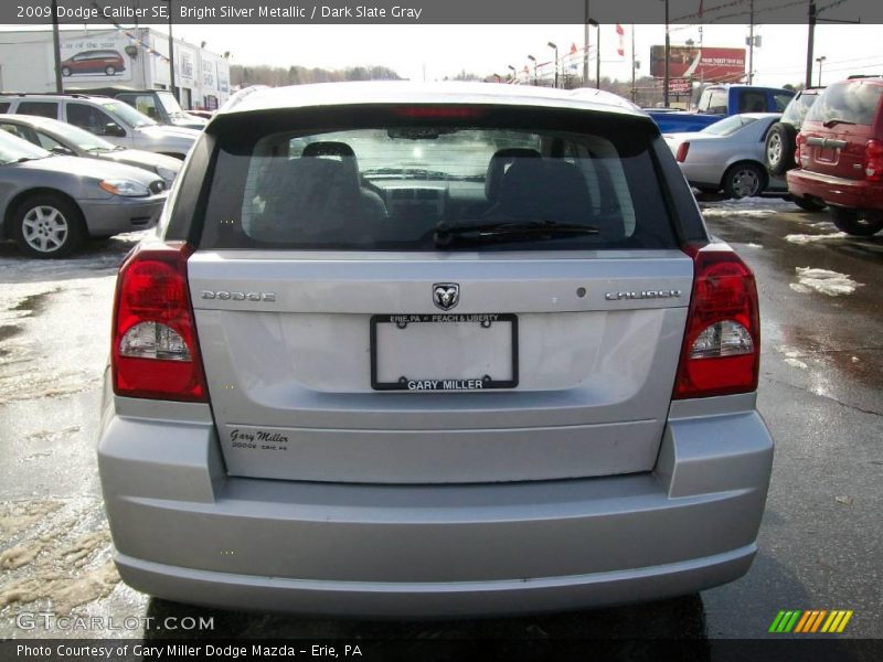 Bright Silver Metallic / Dark Slate Gray 2009 Dodge Caliber SE