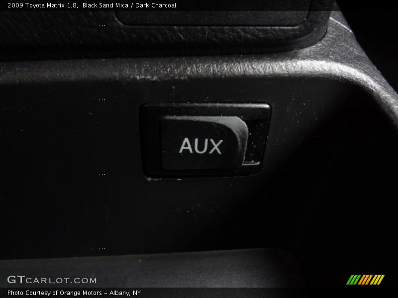 Black Sand Mica / Dark Charcoal 2009 Toyota Matrix 1.8