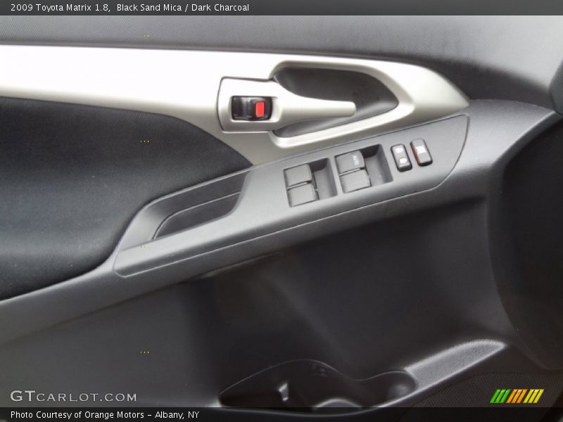 Black Sand Mica / Dark Charcoal 2009 Toyota Matrix 1.8