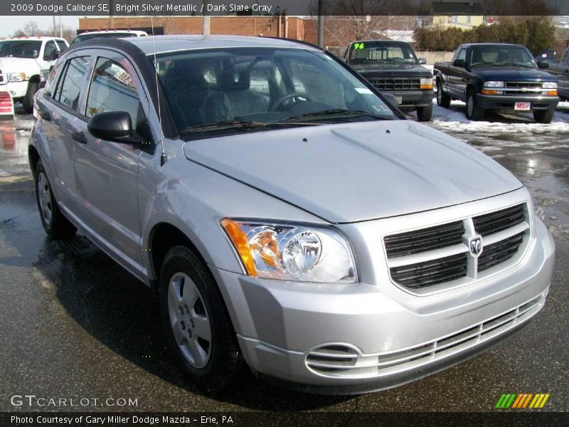 Bright Silver Metallic / Dark Slate Gray 2009 Dodge Caliber SE