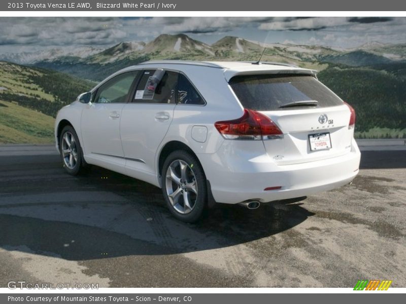 Blizzard White Pearl / Ivory 2013 Toyota Venza LE AWD