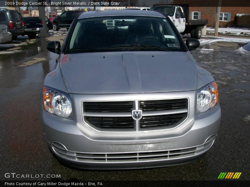 Bright Silver Metallic / Dark Slate Gray 2009 Dodge Caliber SE