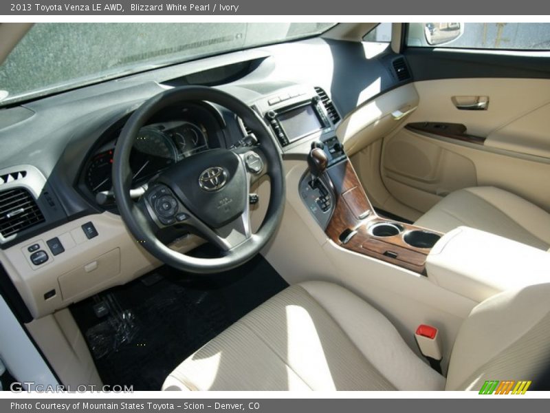 Blizzard White Pearl / Ivory 2013 Toyota Venza LE AWD
