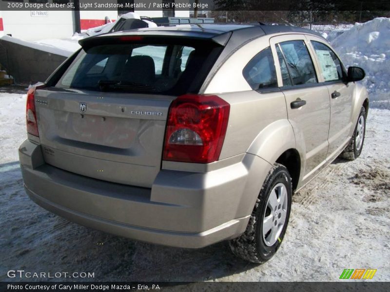 Light Sandstone Metallic / Pastel Pebble Beige 2009 Dodge Caliber SE