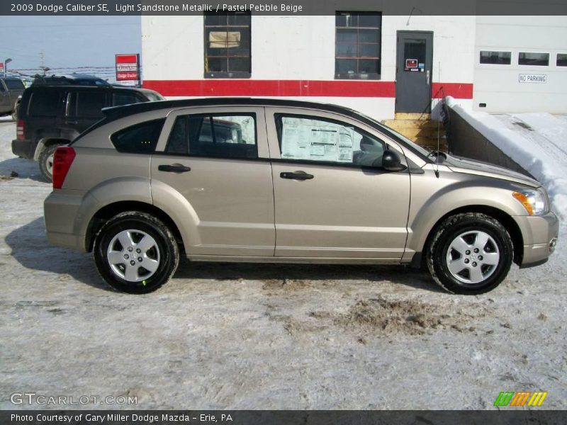 Light Sandstone Metallic / Pastel Pebble Beige 2009 Dodge Caliber SE