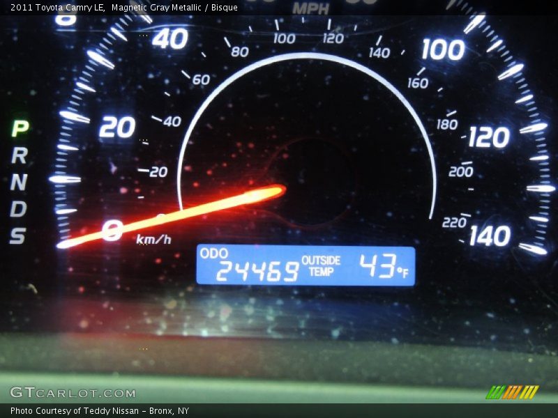 Magnetic Gray Metallic / Bisque 2011 Toyota Camry LE