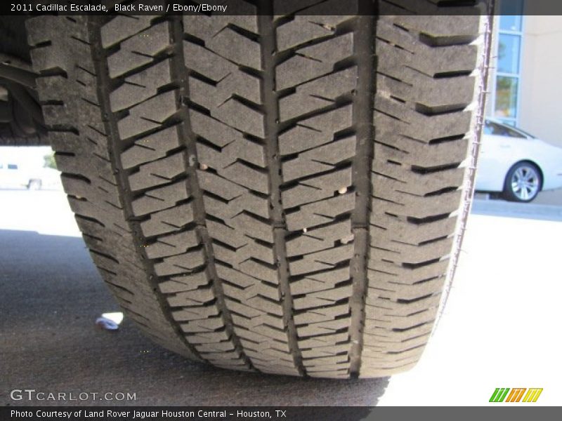 Black Raven / Ebony/Ebony 2011 Cadillac Escalade