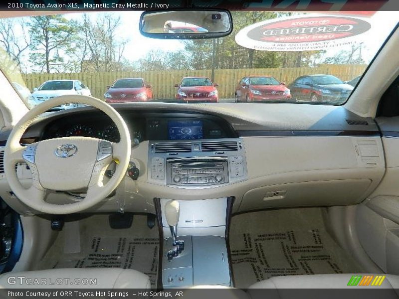 Magnetic Gray Metallic / Ivory 2010 Toyota Avalon XLS