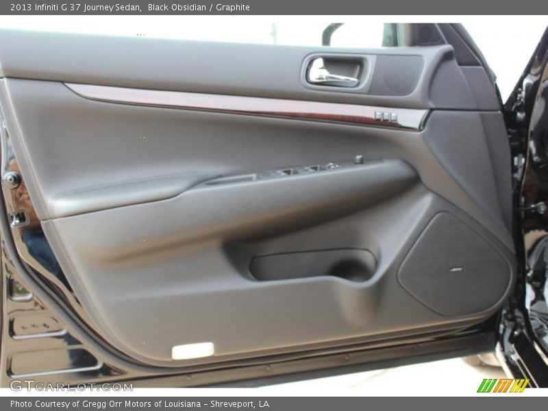 Door Panel of 2013 G 37 Journey Sedan