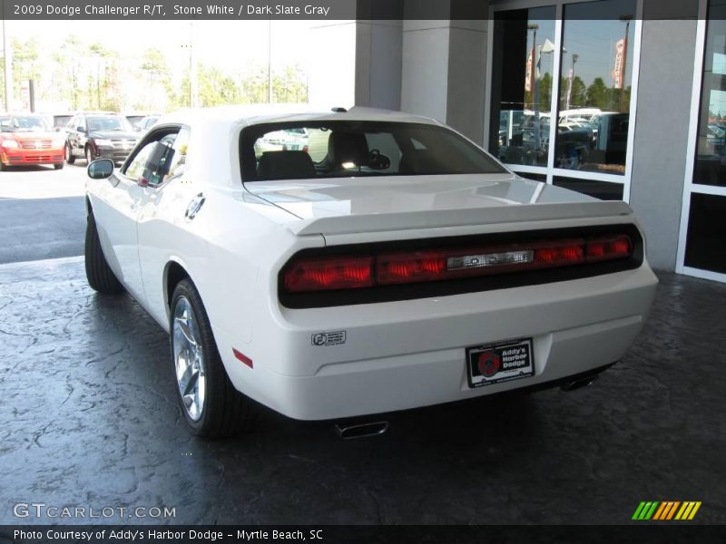 Stone White / Dark Slate Gray 2009 Dodge Challenger R/T
