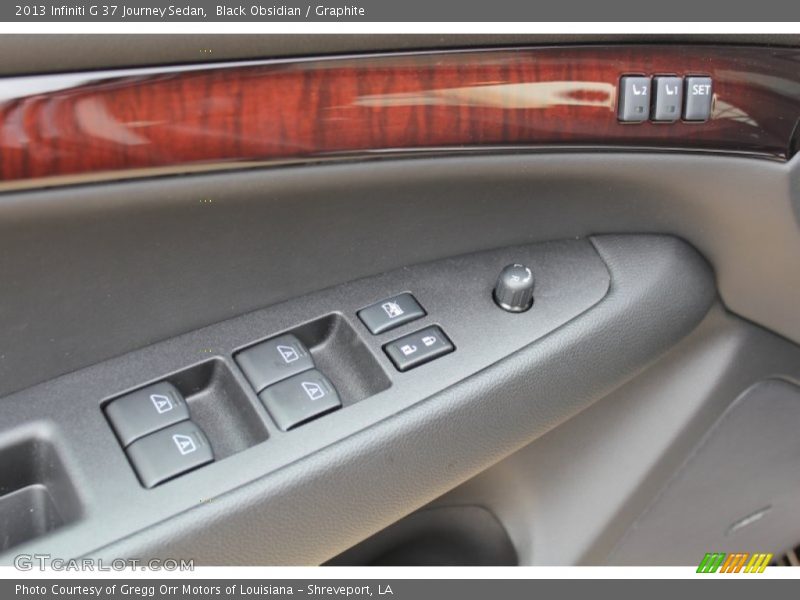 Controls of 2013 G 37 Journey Sedan