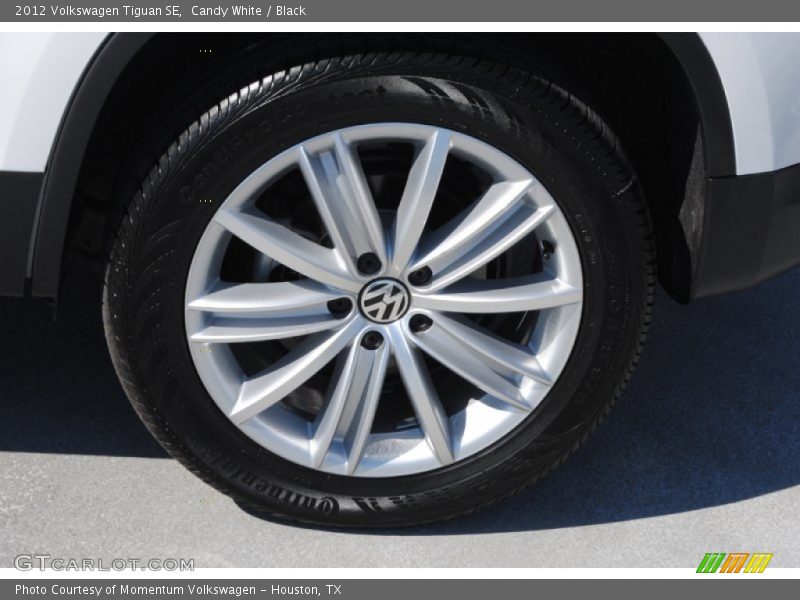 Candy White / Black 2012 Volkswagen Tiguan SE