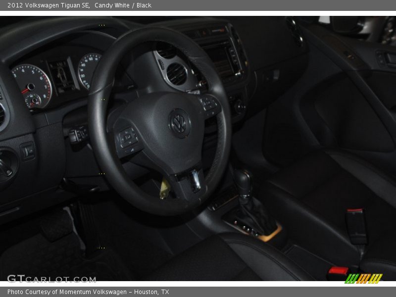 Candy White / Black 2012 Volkswagen Tiguan SE