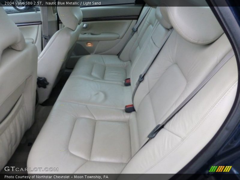 Rear Seat of 2004 S80 2.5T