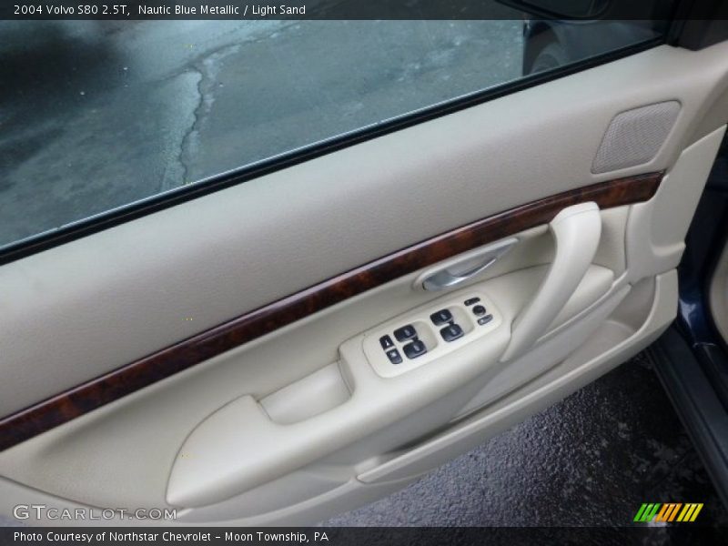Door Panel of 2004 S80 2.5T