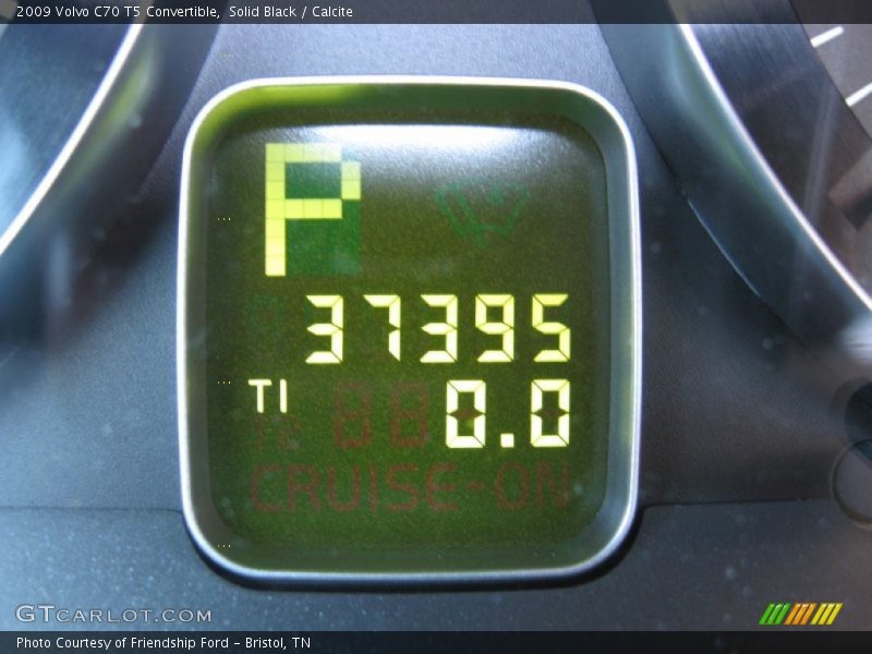 Solid Black / Calcite 2009 Volvo C70 T5 Convertible