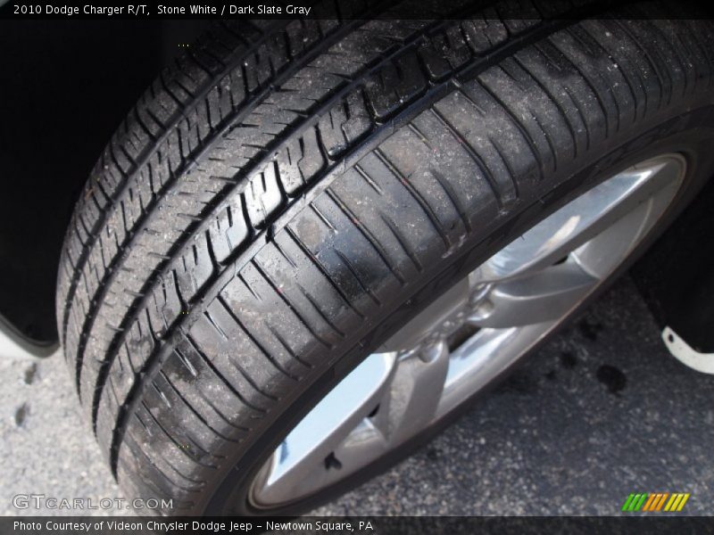 Stone White / Dark Slate Gray 2010 Dodge Charger R/T