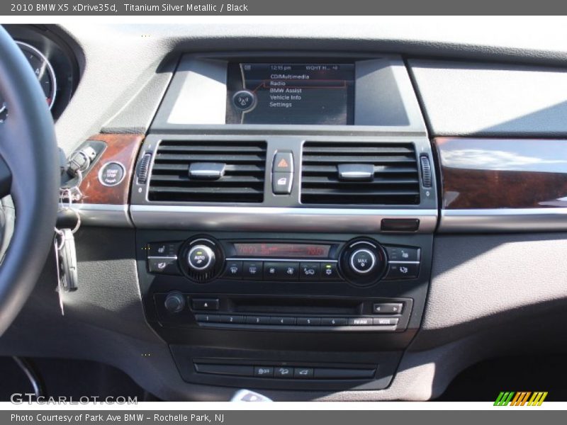 Titanium Silver Metallic / Black 2010 BMW X5 xDrive35d