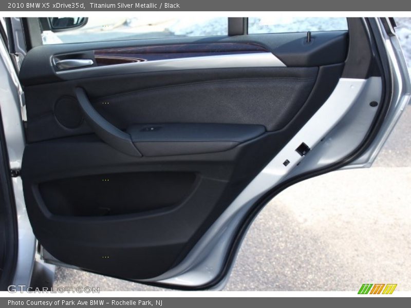 Titanium Silver Metallic / Black 2010 BMW X5 xDrive35d