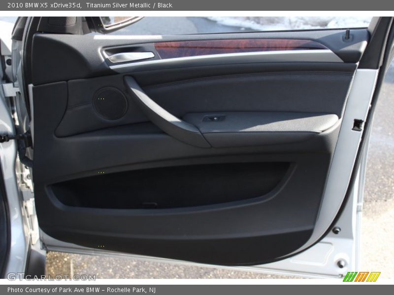 Titanium Silver Metallic / Black 2010 BMW X5 xDrive35d