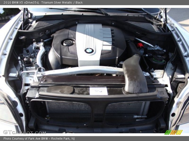 Titanium Silver Metallic / Black 2010 BMW X5 xDrive35d