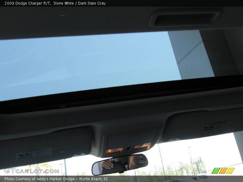 Stone White / Dark Slate Gray 2009 Dodge Charger R/T