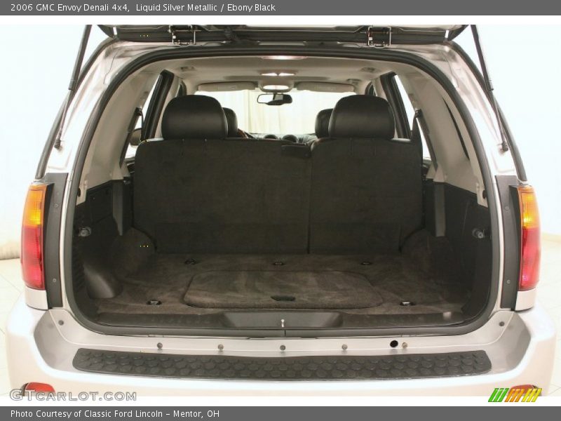  2006 Envoy Denali 4x4 Trunk