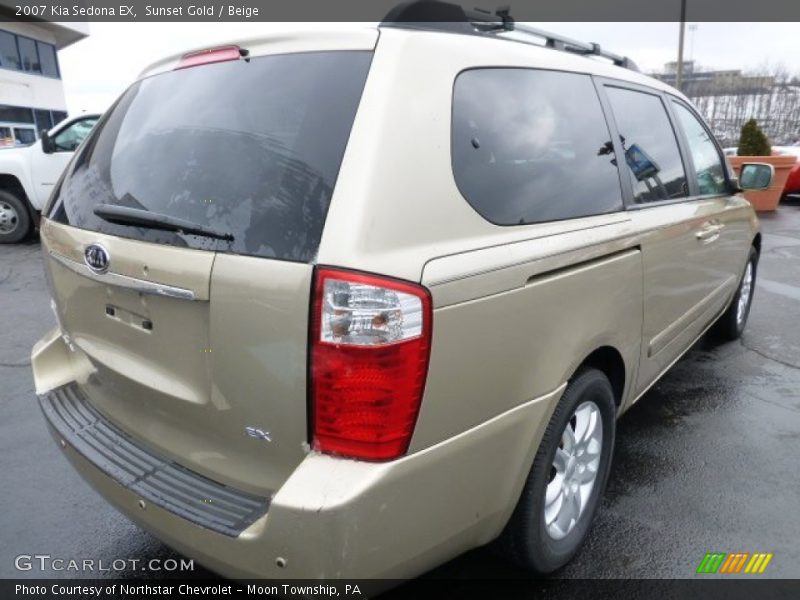 Sunset Gold / Beige 2007 Kia Sedona EX