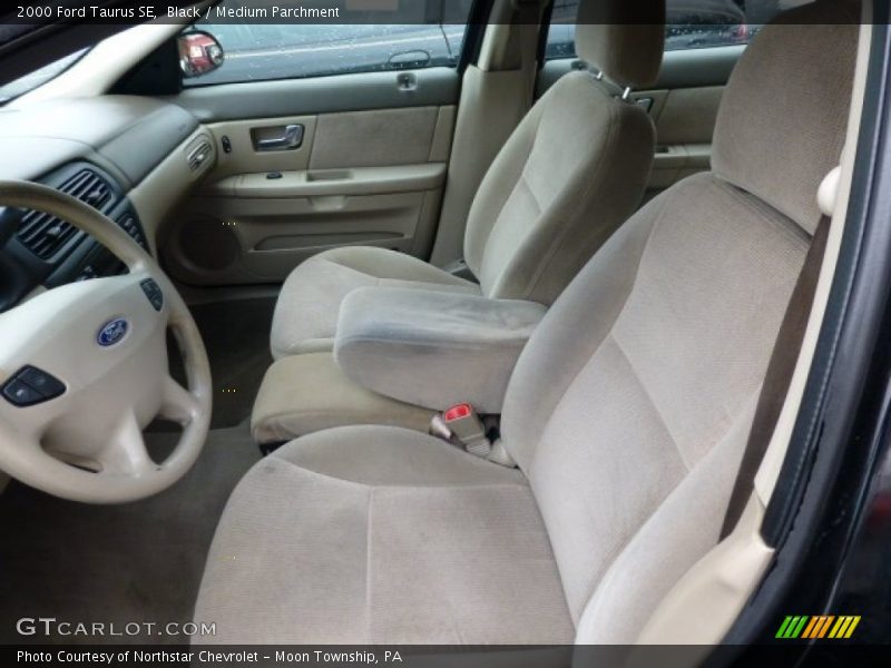 Front Seat of 2000 Taurus SE