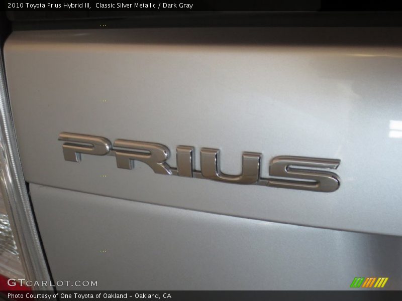 Classic Silver Metallic / Dark Gray 2010 Toyota Prius Hybrid III
