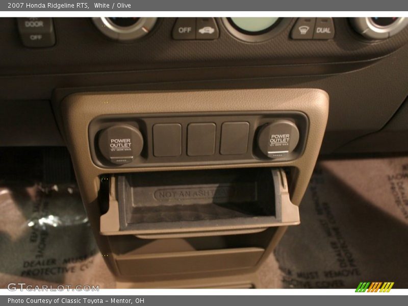 White / Olive 2007 Honda Ridgeline RTS