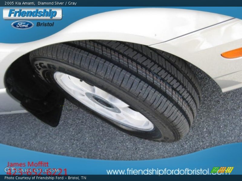 Diamond Silver / Gray 2005 Kia Amanti
