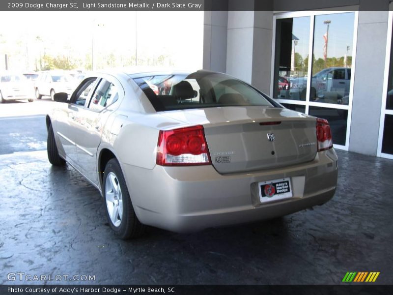 Light Sandstone Metallic / Dark Slate Gray 2009 Dodge Charger SE