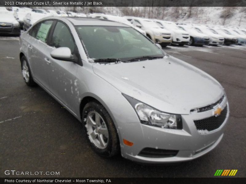 Silver Ice Metallic / Jet Black 2013 Chevrolet Cruze LT