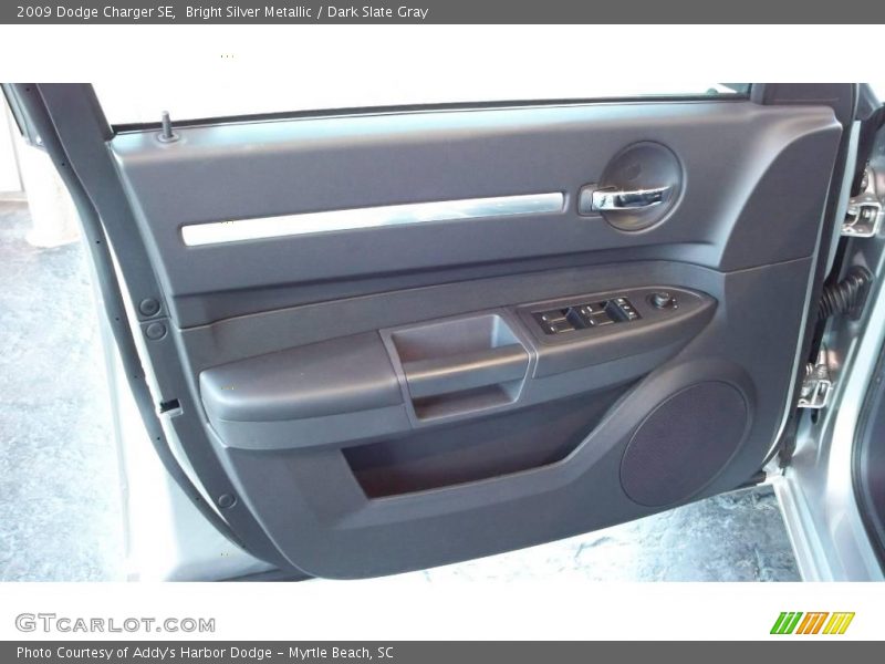 Bright Silver Metallic / Dark Slate Gray 2009 Dodge Charger SE