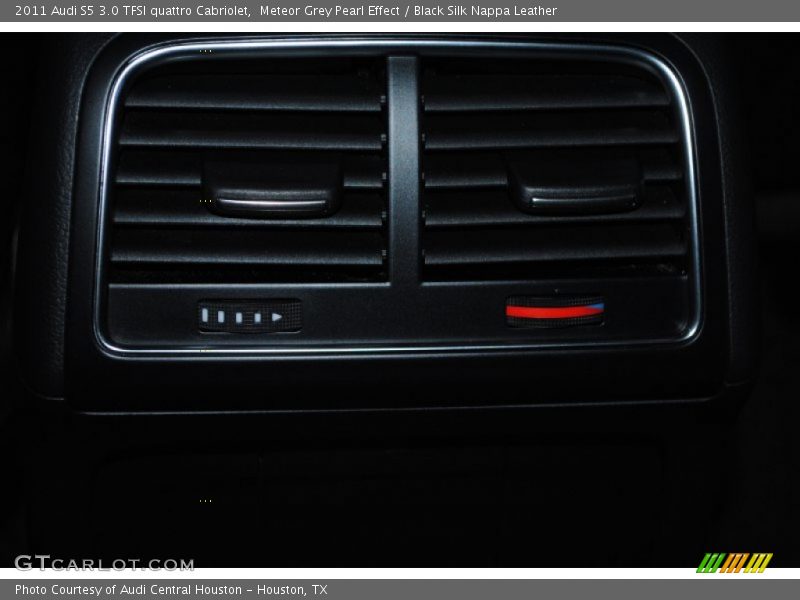 Meteor Grey Pearl Effect / Black Silk Nappa Leather 2011 Audi S5 3.0 TFSI quattro Cabriolet