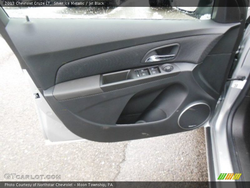 Silver Ice Metallic / Jet Black 2013 Chevrolet Cruze LT
