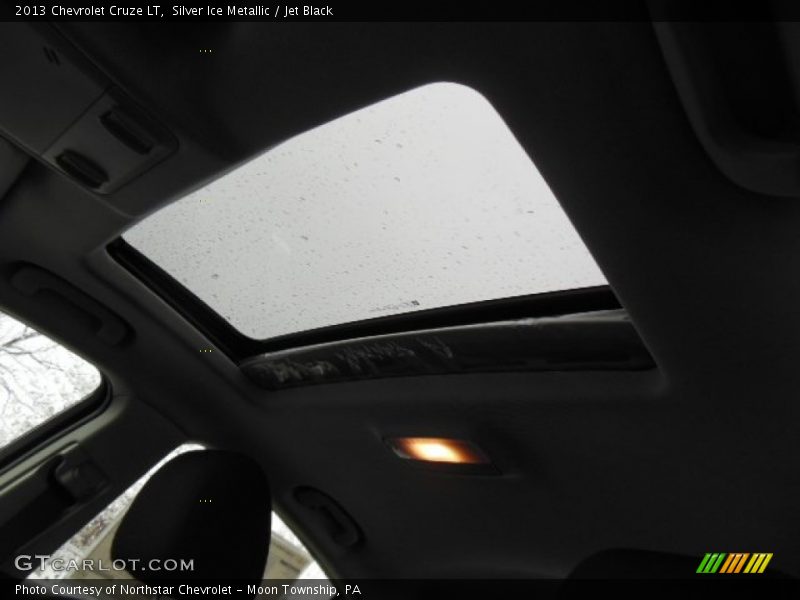 Silver Ice Metallic / Jet Black 2013 Chevrolet Cruze LT