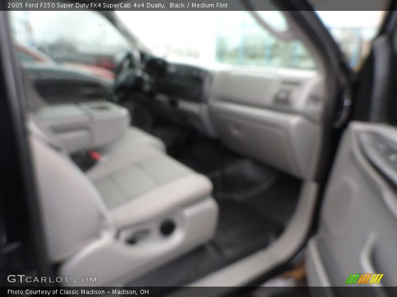 Black / Medium Flint 2005 Ford F350 Super Duty FX4 SuperCab 4x4 Dually