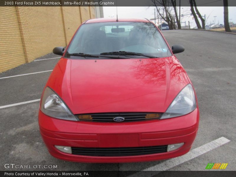 Infra-Red / Medium Graphite 2003 Ford Focus ZX5 Hatchback