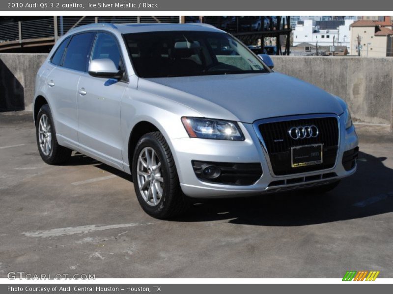 Ice Silver Metallic / Black 2010 Audi Q5 3.2 quattro