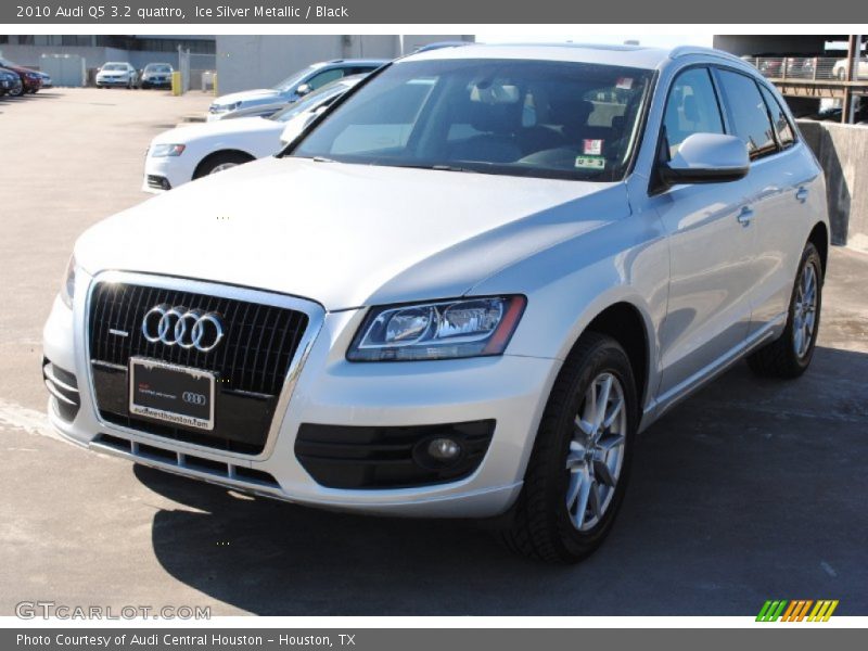 Ice Silver Metallic / Black 2010 Audi Q5 3.2 quattro