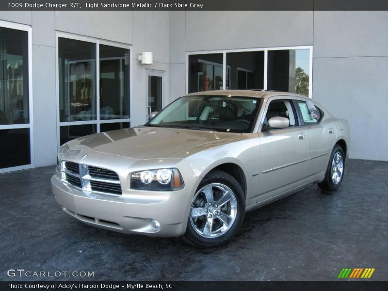 Light Sandstone Metallic / Dark Slate Gray 2009 Dodge Charger R/T