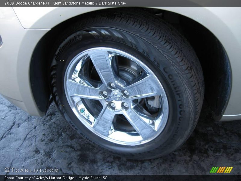 Light Sandstone Metallic / Dark Slate Gray 2009 Dodge Charger R/T