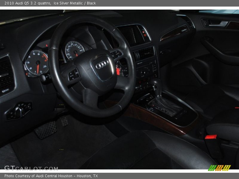 Ice Silver Metallic / Black 2010 Audi Q5 3.2 quattro