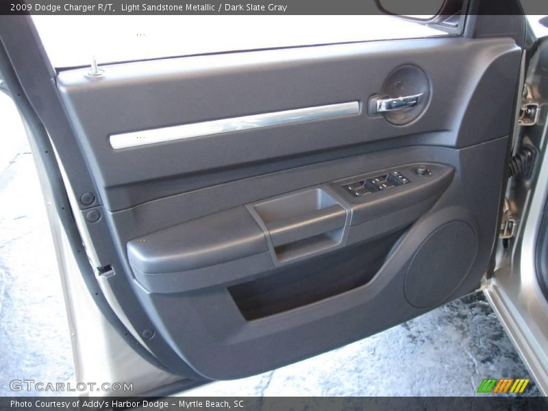 Light Sandstone Metallic / Dark Slate Gray 2009 Dodge Charger R/T